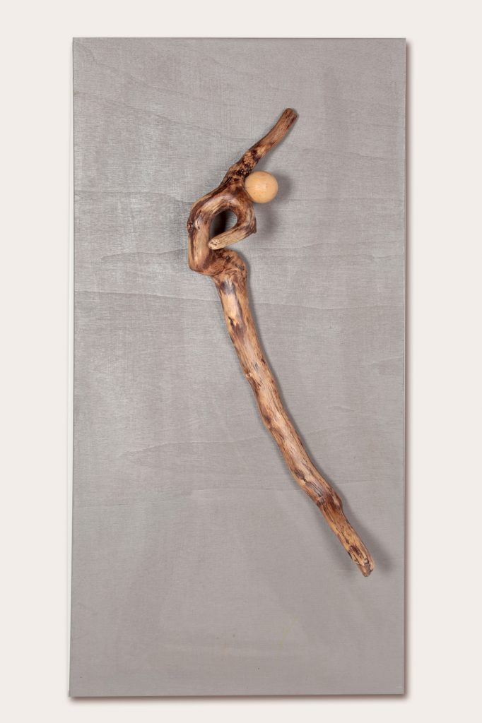 Die Trauernde 35cm hoch 17cm breit